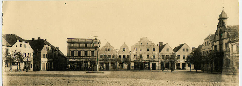 Am Markt ca. 1900